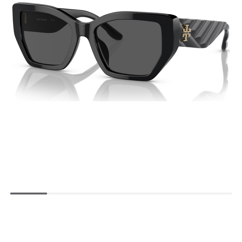 Tory Burch Black Cat-Eye Sunglasses with Gold Logo